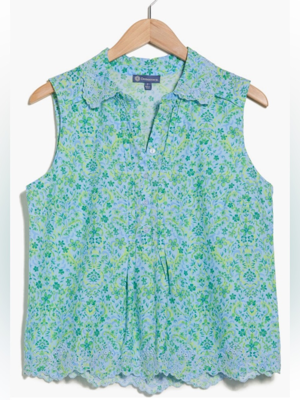 🦋3/$75🦋 Democracy NWT Floral embroidery Scallop-Trim Sleeveless top, 100% cotton - Picture 3 of 8